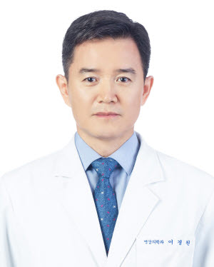 Kyung Won Lee
